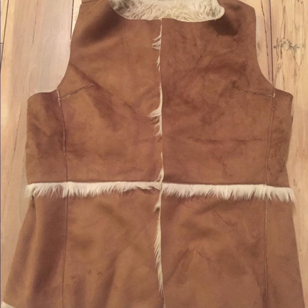 Hollister Women’s Faux Fur Vest, L